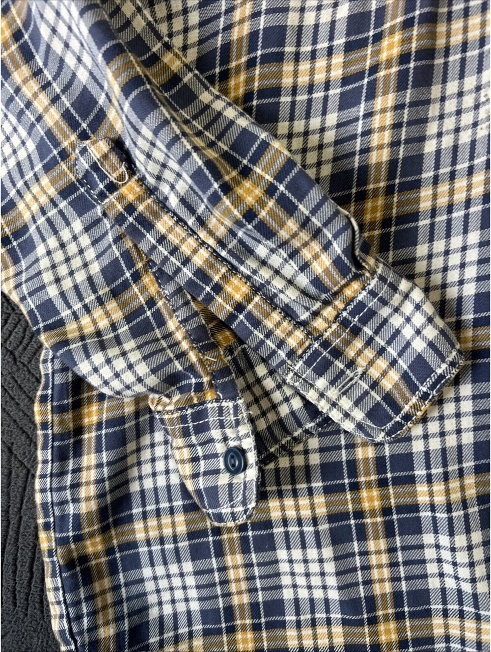 Levi’s Plaid Long Sleeve Shirt Size XL - 1099-1V